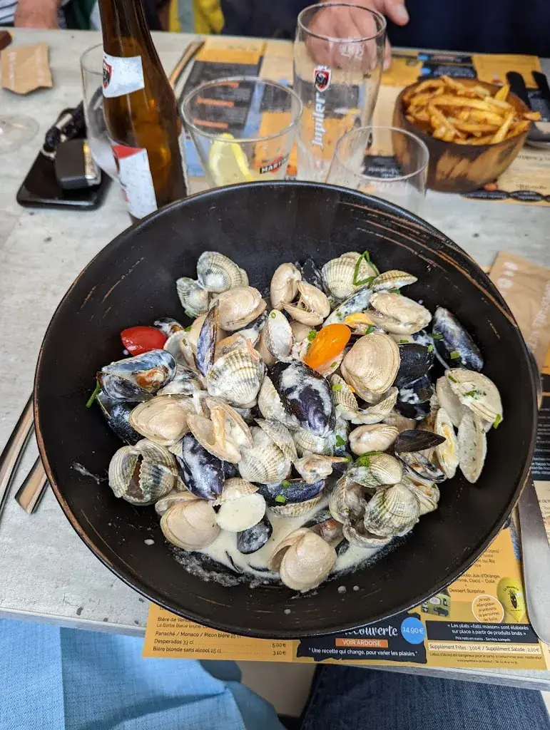 Leigh Orwin_La Moulerie_Notre-Dame-de-Monts_review