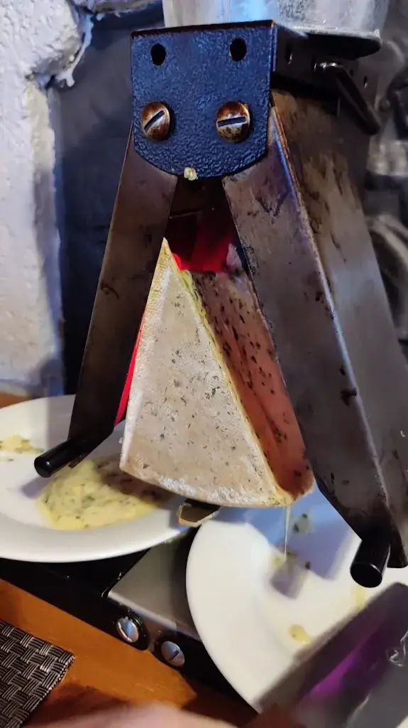 Restaurant Le Dahu Bar la Bodéga_Villarodin-Bourget_slider_image_2