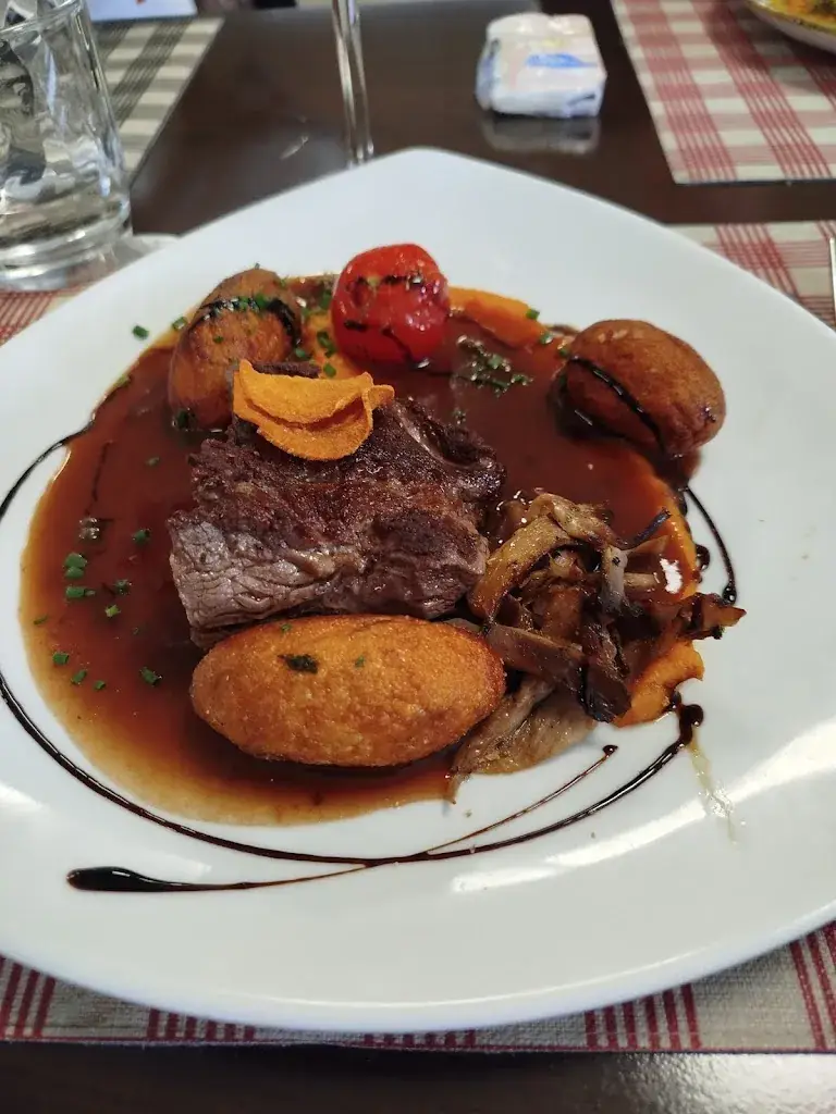 Jean-Manuel Ordovas_Le Rendez-Vous des Chasseurs_49500_review