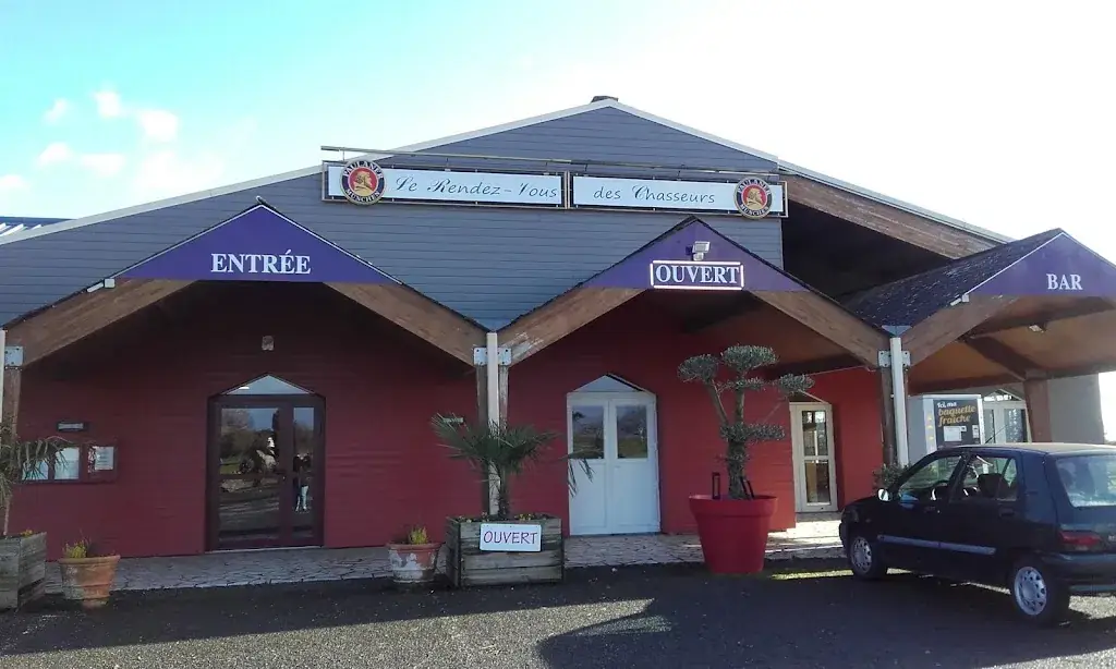 Le Rendez-Vous des Chasseurs_49500_slider_image_1