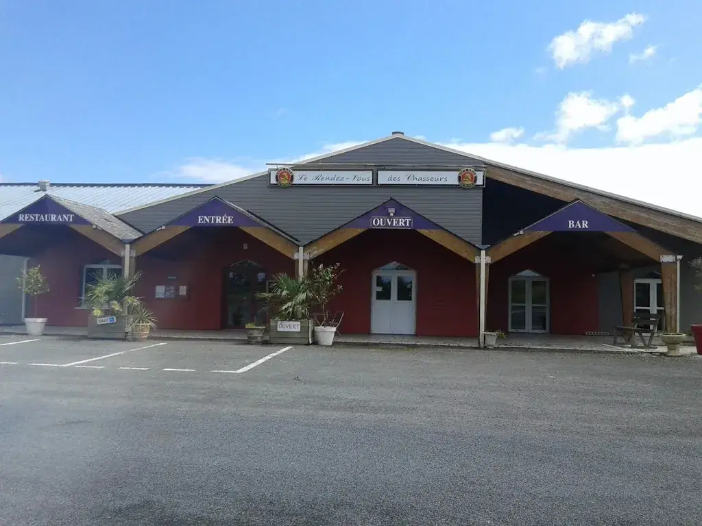 Le Rendez-Vous des Chasseurs_49500_slider_image_3