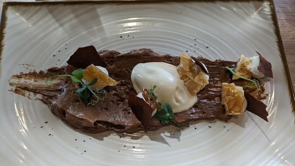 Elphias Dodge_Le Prénom_Sables-d'Olonne_review