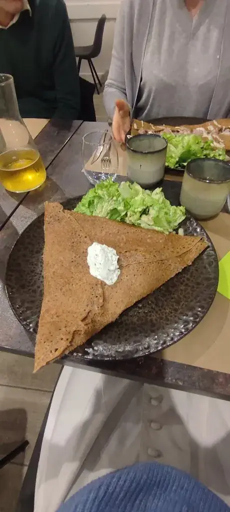 Solène GRANDJEAN_Le Dolmen Andrézieux-Bouthéon_Andrézieux-Bouthéon_review