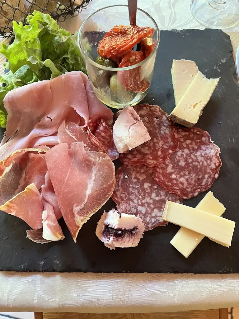 Restaurant la Chaumière_Villarodin-Bourget_slider_image_3