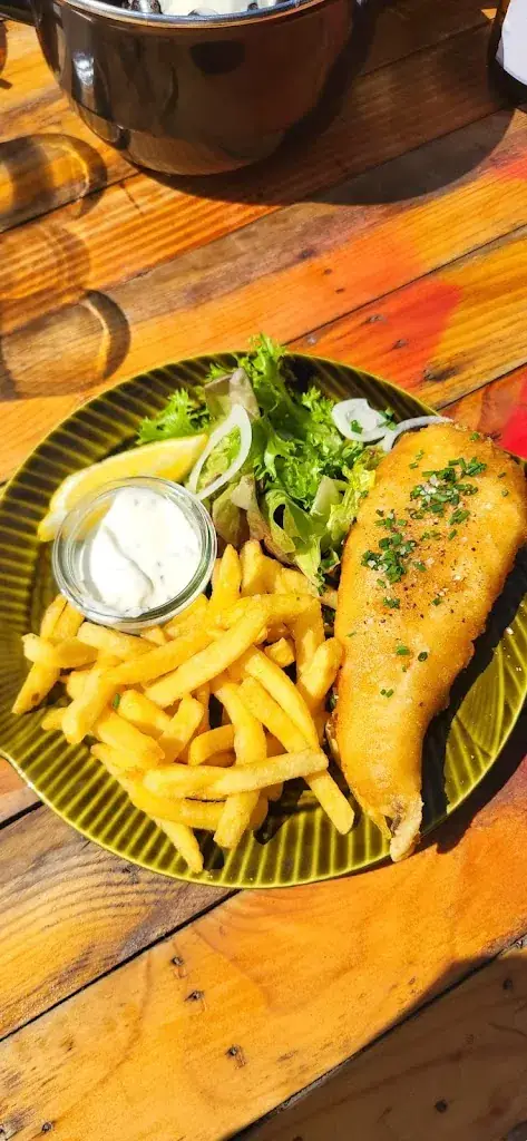 Valerie Bouchard_Pique-Assiette_Piriac-sur-Mer_review