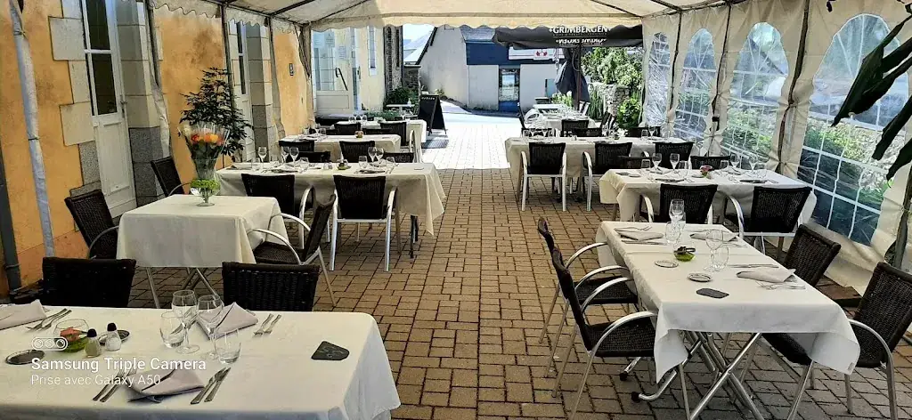 Le Brillet Pontin restaurant in Port-Brillet