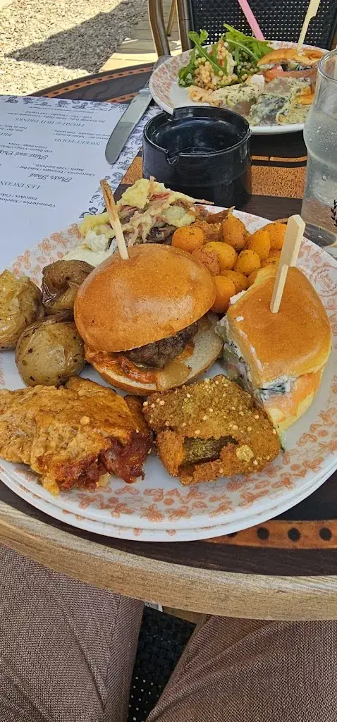 Christophe Durand_Black Shelter Orvault_Orvault_review