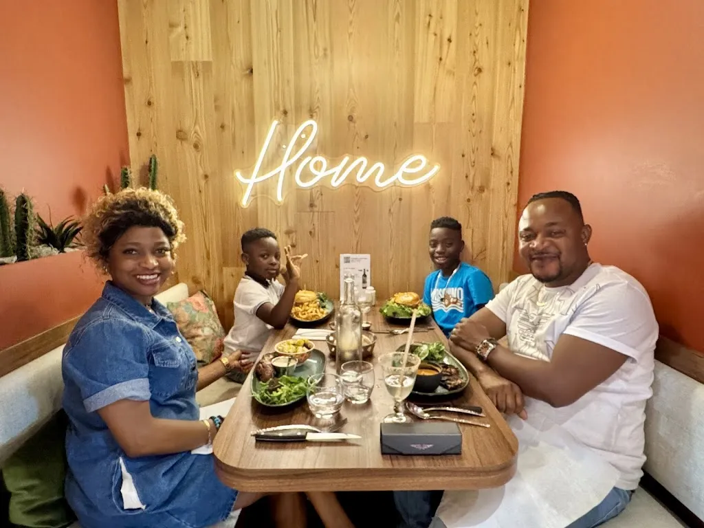 Ehiosun Kelly _Braise Saint-Herblain_Saint-Herblain_review