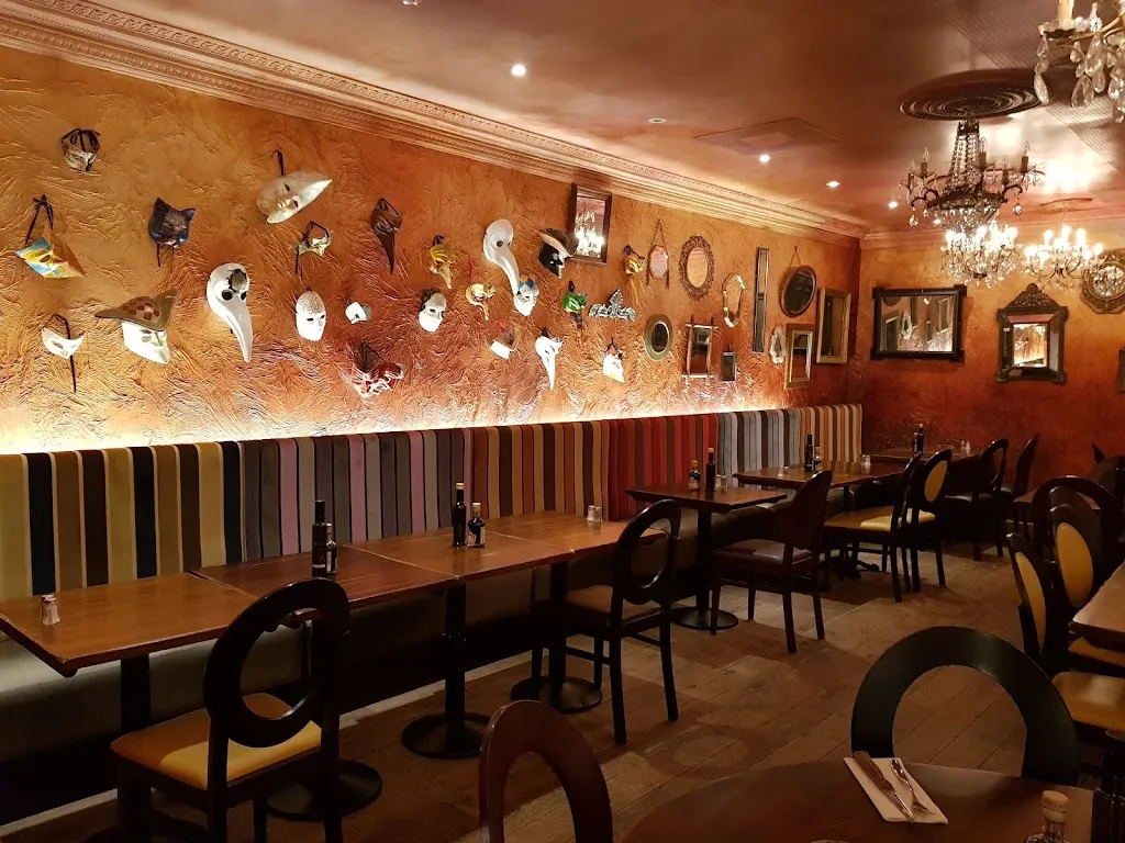 Rosa Mª López Redondo_Bellacitta_Saint-Herblain_review