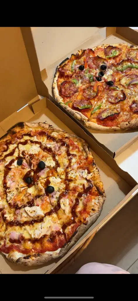 Kateryna Dunyatkina_Le Four à Pizza_Orvault_review