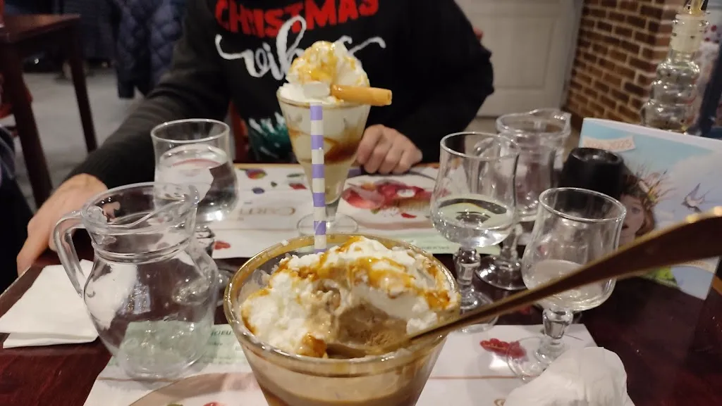 Janet Foxon_La Sosta_Pré-en-Pail-Saint-Samson_review