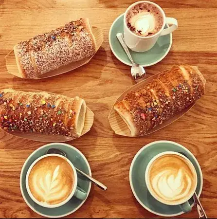 Tortillon brioché_Quelaines-Saint-Gault_slider_image_3