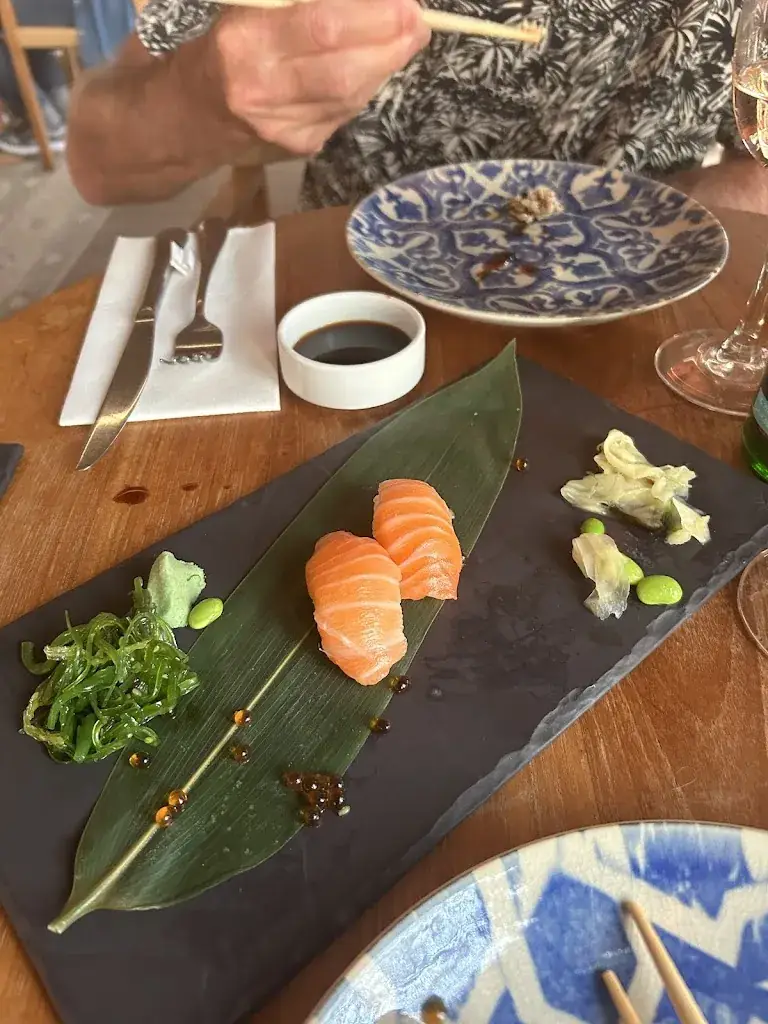 Julia Connor-Smith_Bocca Sunset_Pornichet_review