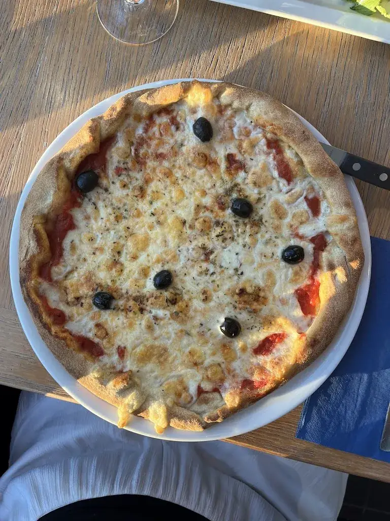 Sara_Kon-Tiki_Pornichet_review