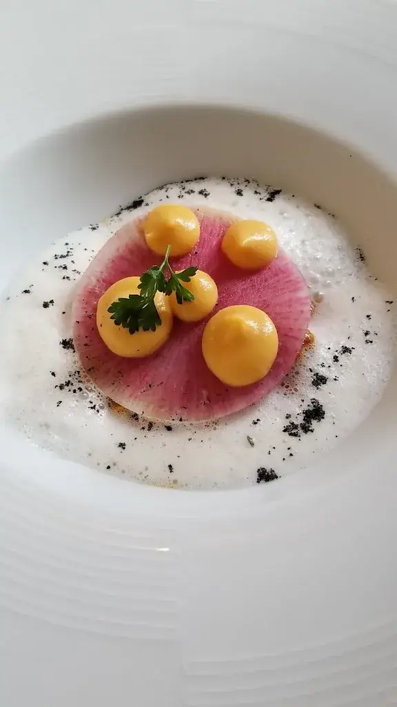 Martlet_Maison Rouge_Carouge_review