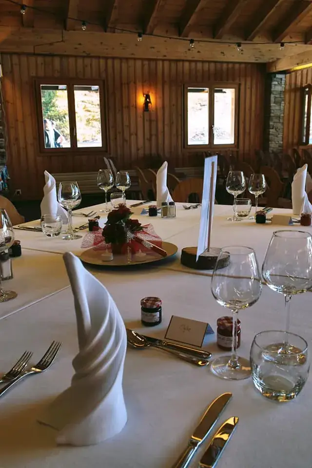 Restaurant Le Mont-Rouge Veysonnaz restaurant in Veysonnaz