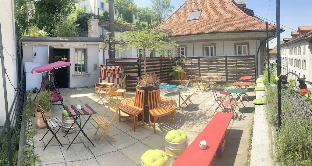 L'Auberge Rouge_Fribourg_slider_image_1