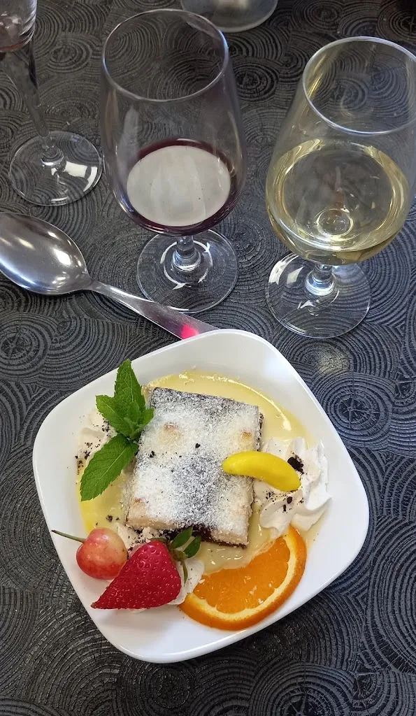 RejaD Douzet_Le Cheval Noir_Saffré_review