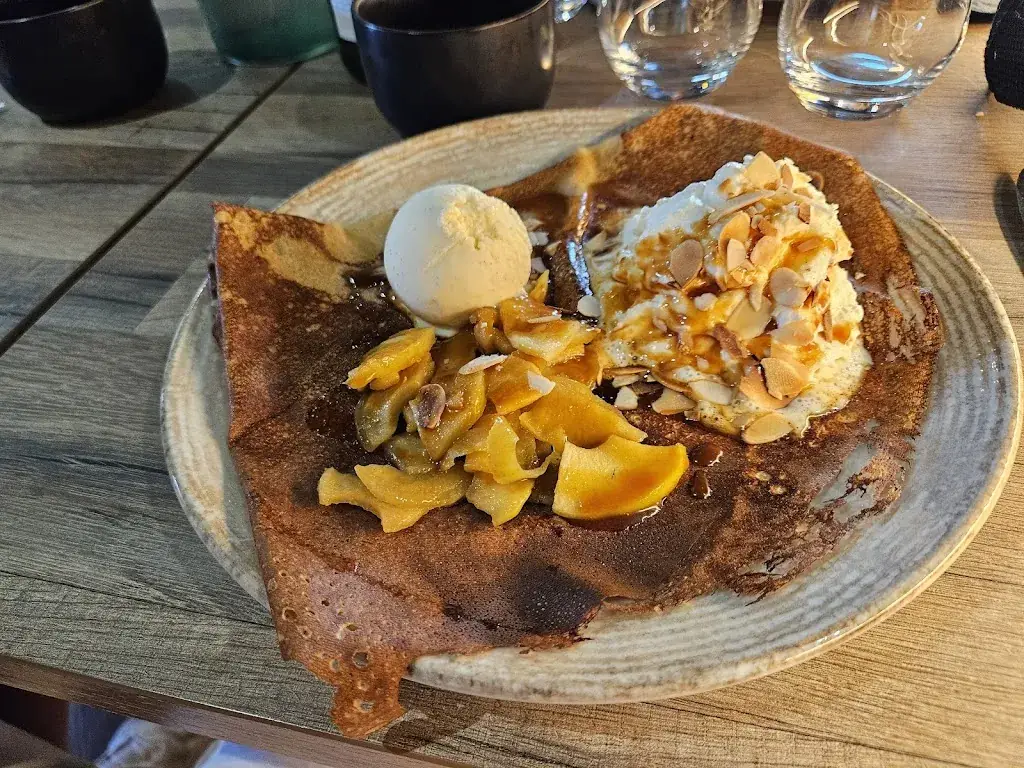 Ben Bstl_Crêperie Kerhistel_Saint-André-des-Eaux_review