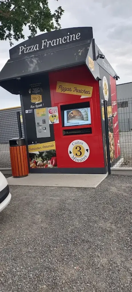 Pizza Francine_Saint-Christophe-du-Ligneron_slider_image_2