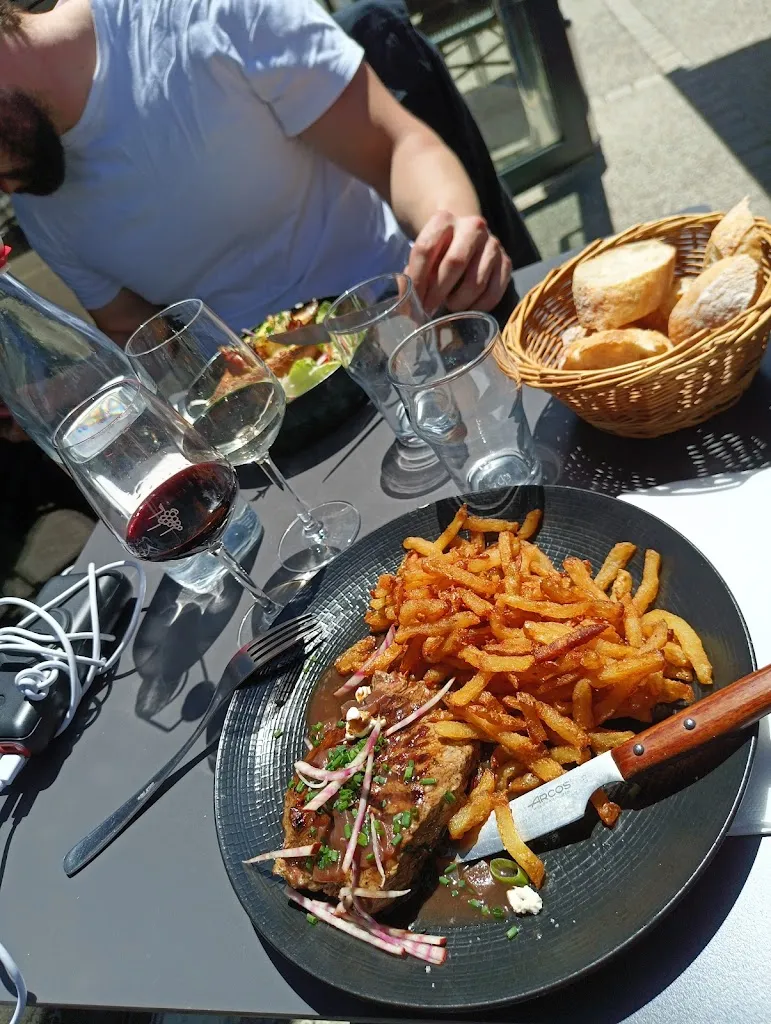 Jordan_Café de la Paix_Saint-Calais_review