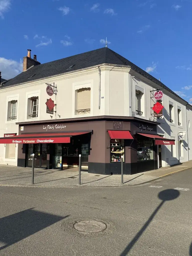 Le Palais Calaisien_Saint-Calais_slider_image_3