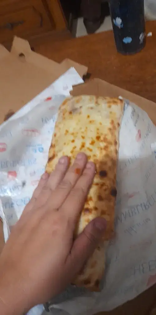 Sarah Demouiller_My snack pizza_Saint-Calais_review