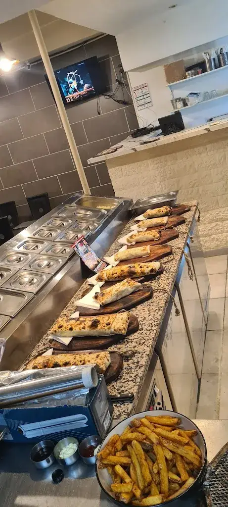 My snack pizza_Saint-Calais_slider_image_2