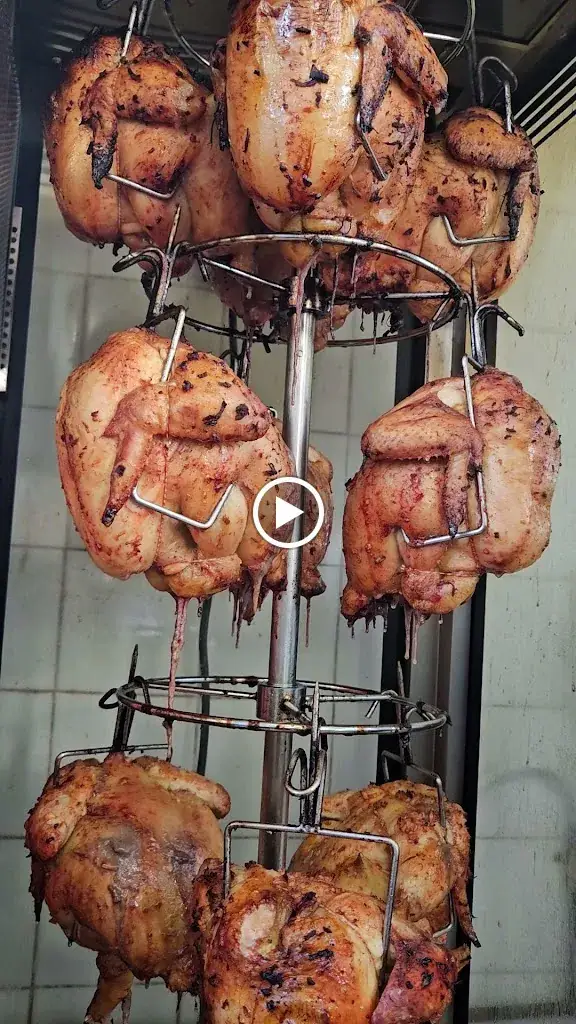 Bar-Restaurant Dong Nhi_Saint-Étienne-de-Montluc_slider_image_2