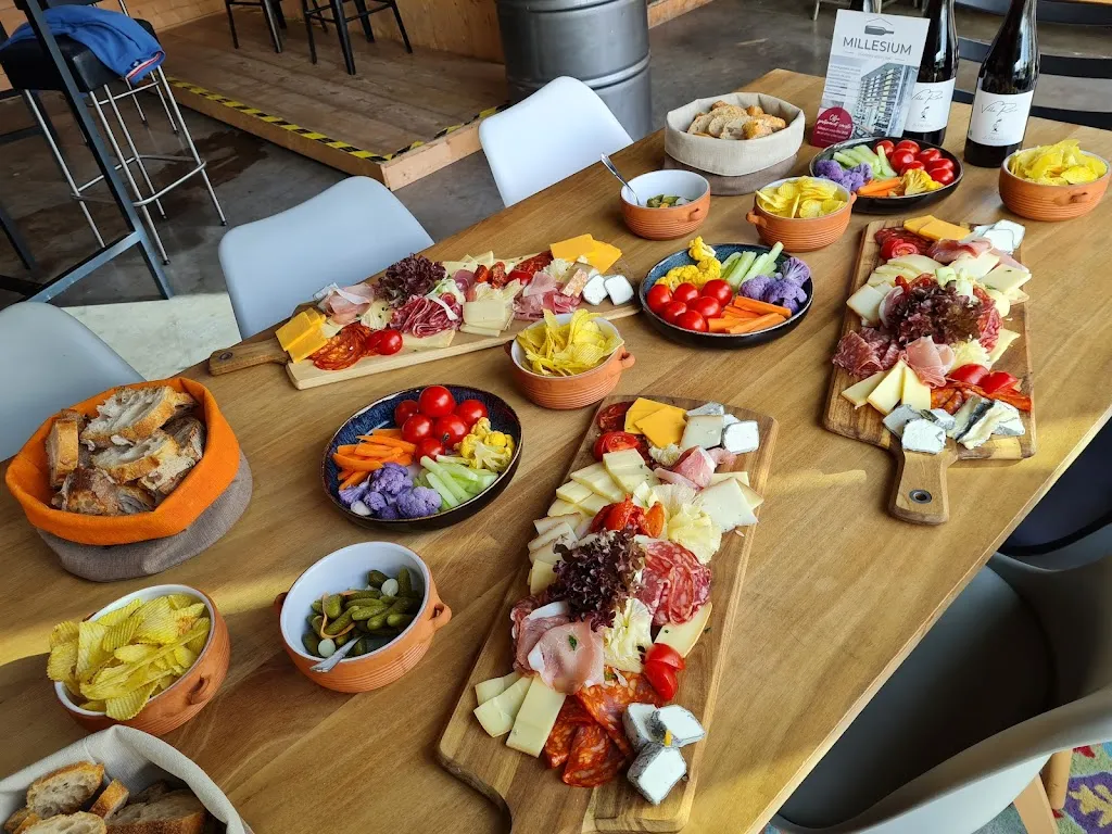 Menu_LeMarchand DeVin | Bar & restaurant à Saint-Etienne-de-Montluc_Saint-Étienne-de-Montluc_image_5