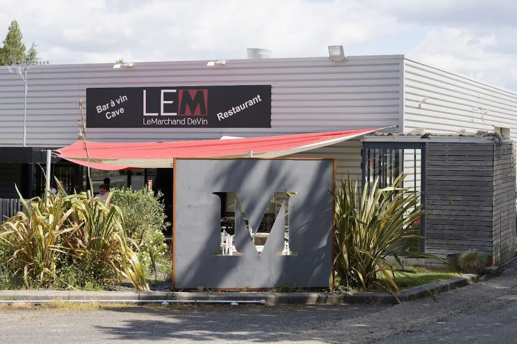 LeMarchand DeVin | Bar & restaurant à Saint-Etienne-de-Montluc_Saint-Étienne-de-Montluc_slider_image_3