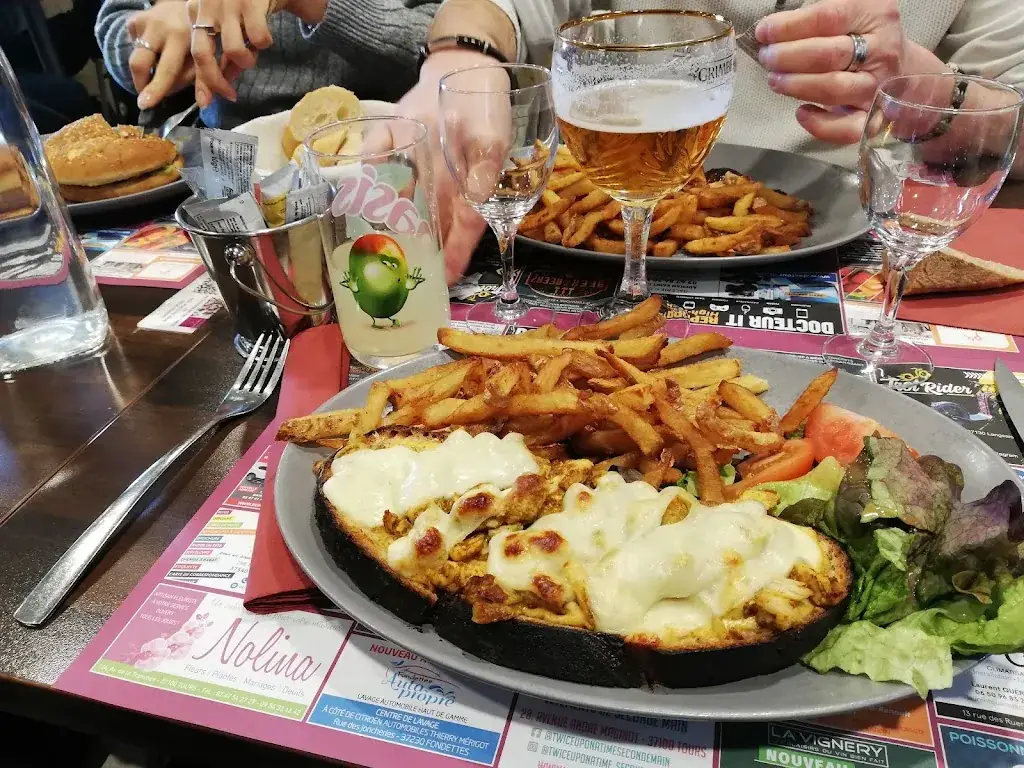 LE BOUCHON BRASSERIE_Saint-Cyr-sur-Loire_slider_image_2