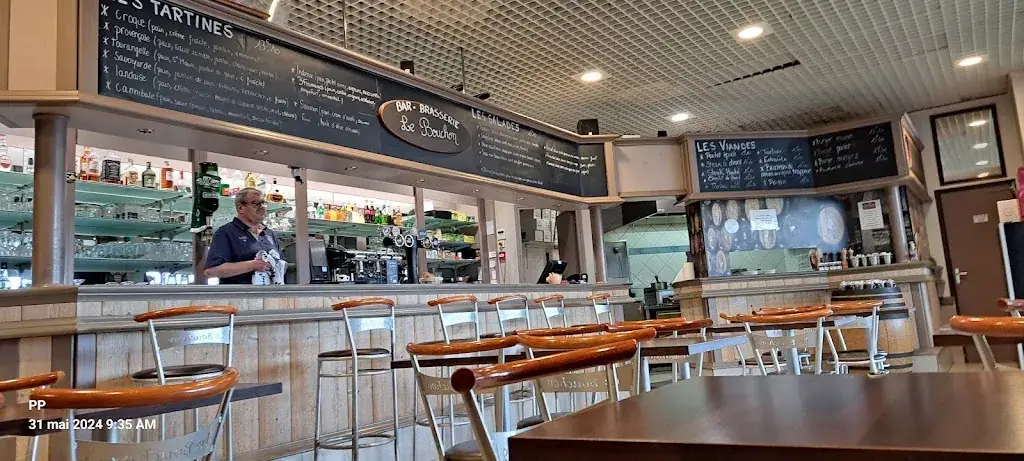 LE BOUCHON BRASSERIE_Saint-Cyr-sur-Loire_slider_image_3