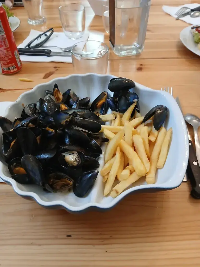 dominique chombeau_LE PARADIS DE SAINT CYR_Saint-Cyr-en-Talmondais_review