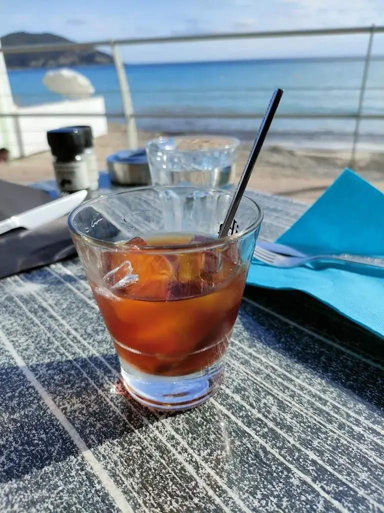 Clare Drury_L'Equateur_Saint-Cyr-sur-Mer_review