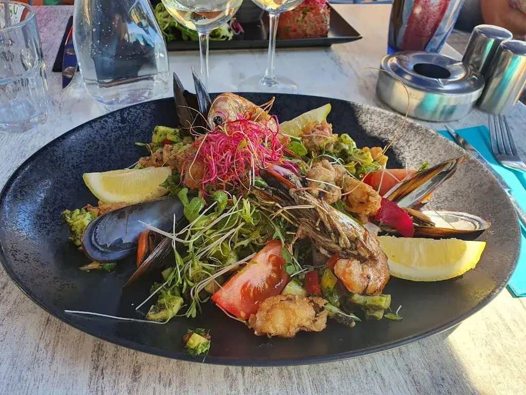 L'Equateur_Saint-Cyr-sur-Mer_slider_image_3