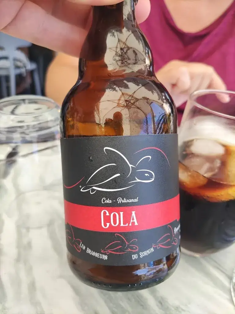 loic laffont_Les 20 Bavards_Montrond-les-Bains_review