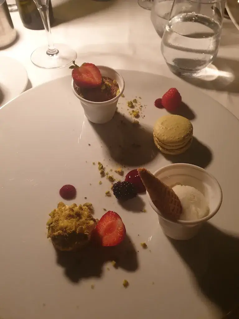 Oliver Marsden-Ridley_Auberge du pêcheur_Saint-Florent_review