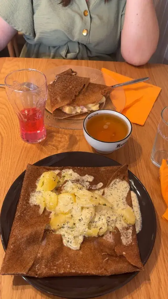 Adénora Richard_La Flambée_Saint-Brevin-les-Pins_review