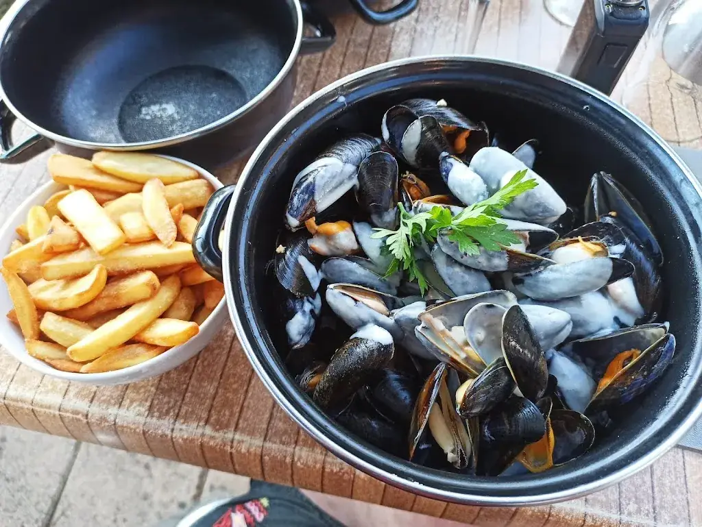 Menu_Hôtel Restaurant La Villa Rose-Marie ** -Terrasse Sous Les Pins à St Brevin_Saint-Brevin-les-Pins_image_5