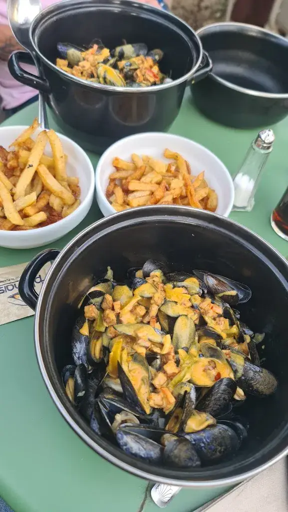 Line Land_Les Piafs_Saint-Brevin-les-Pins_review