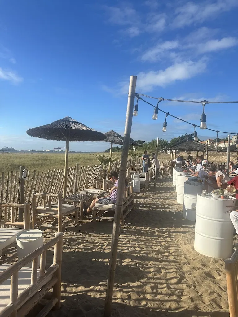 andrew philbey_La Cabane des pins_Saint-Brevin-les-Pins_review