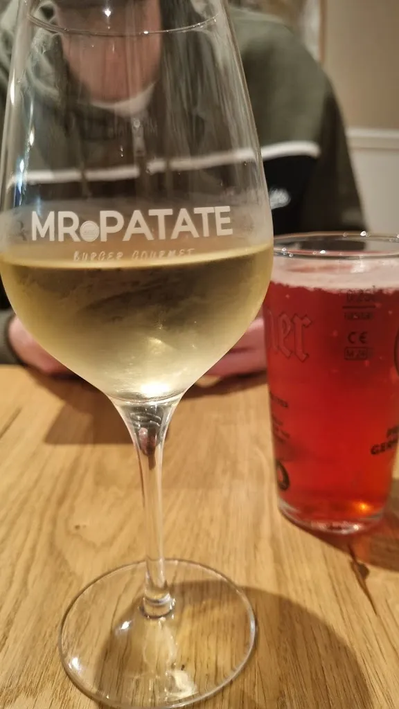 Lise Fefeu_MR PATATE . RESTAURANT DE BURGER GOURMET_Saint-Brevin-les-Pins_review