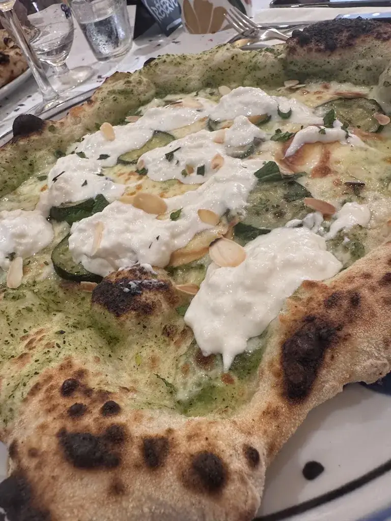 Alexandre Leprovost_GABRIELE PIZZA BAR_Saint-Brevin-les-Pins_review