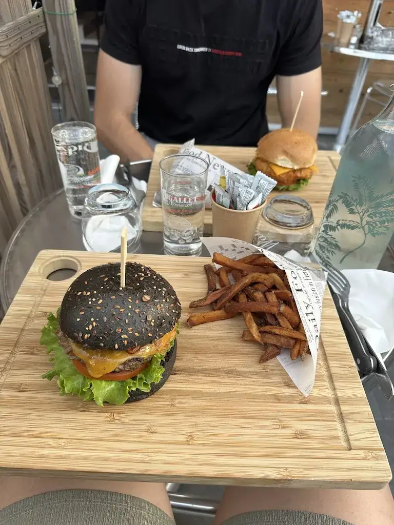 Florian Chovet_Le 86_Montrond-les-Bains_review