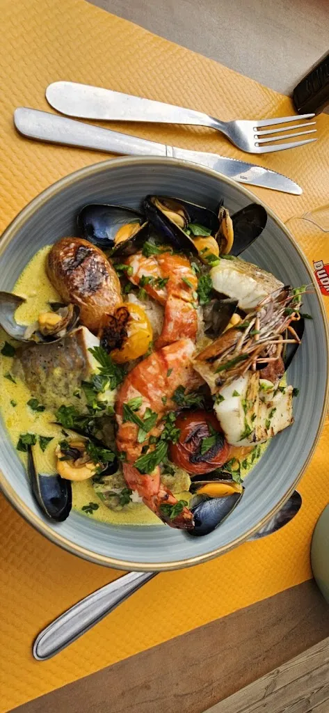 Joel Hauray_La Plage_Saint-Brevin-les-Pins_review