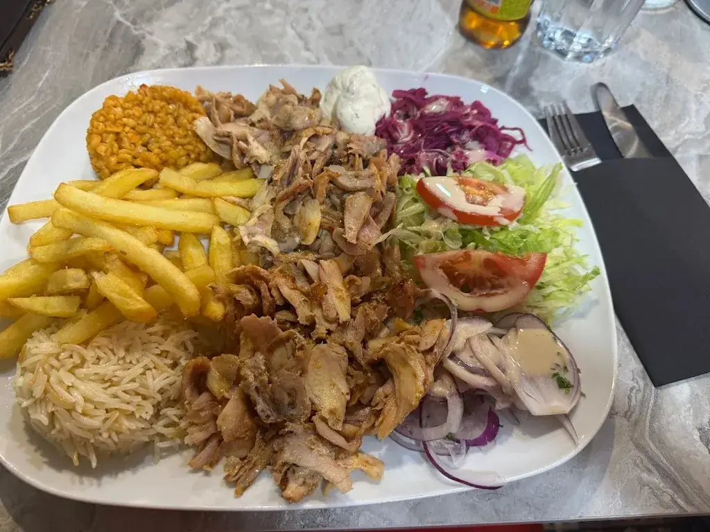 DIANA NACHAWI_À la parisienne_Saint-Herblain_review