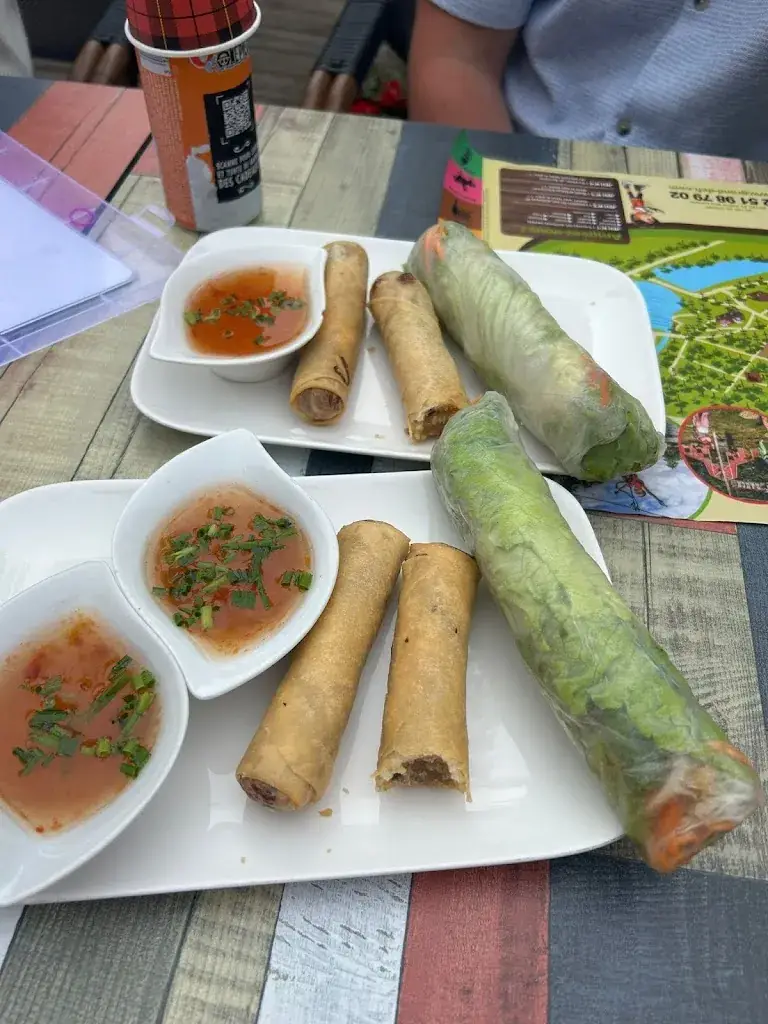 Will Goodwin_Thaï food - Restaurant Thaïlandais - Kinkaao_Saint-Hilaire-de-Riez_reseña