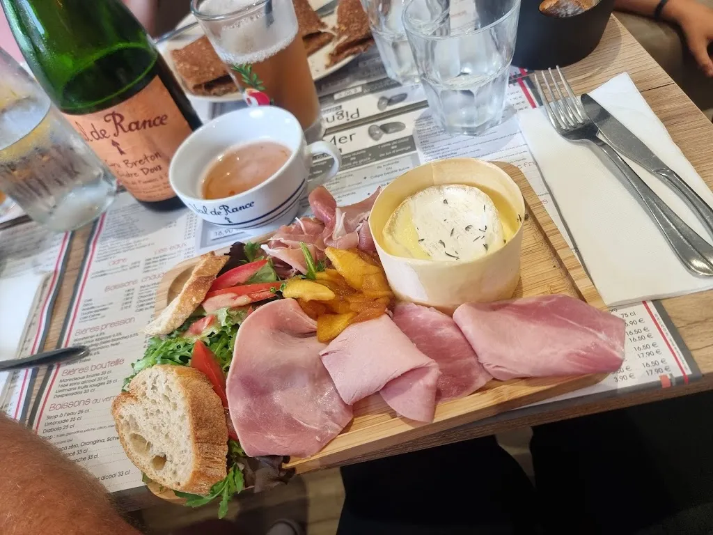 Sabrina Roland_Le pignon sur mer_Saint-Jean-de-Monts_review