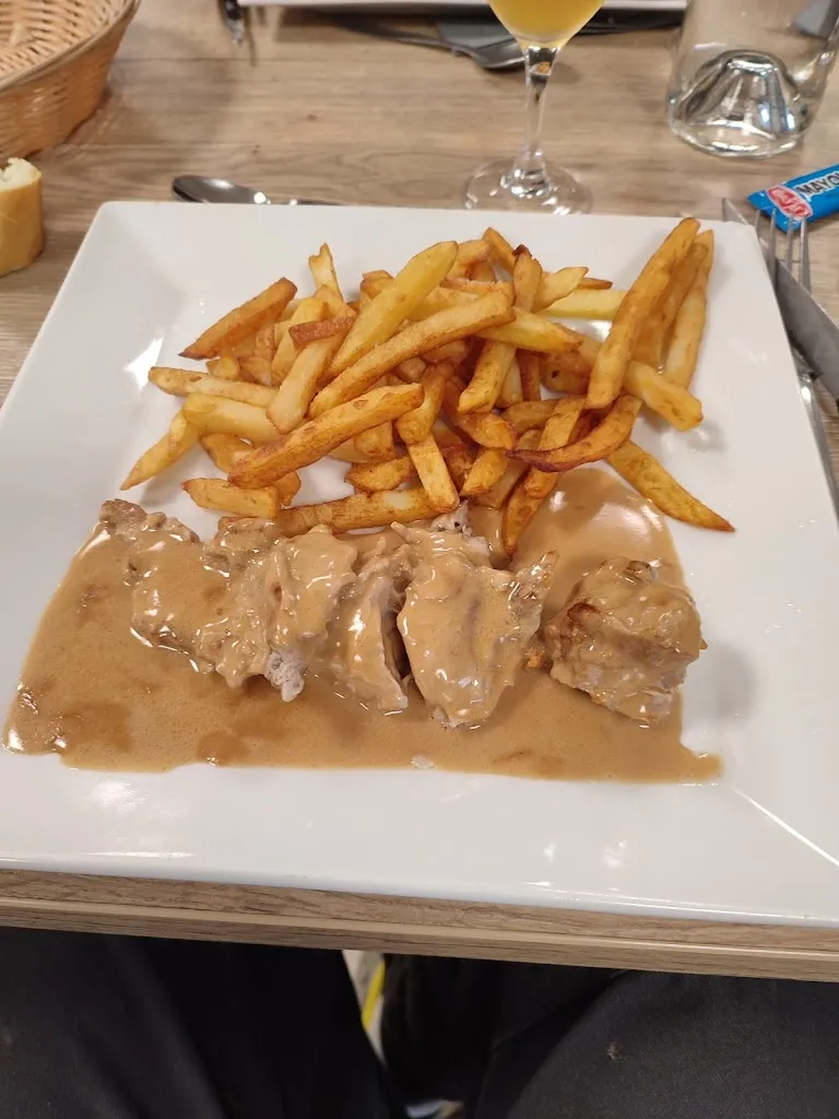 Le Petit Saint Germain_Saint-Germain-le-Fouilloux_slider_image_1